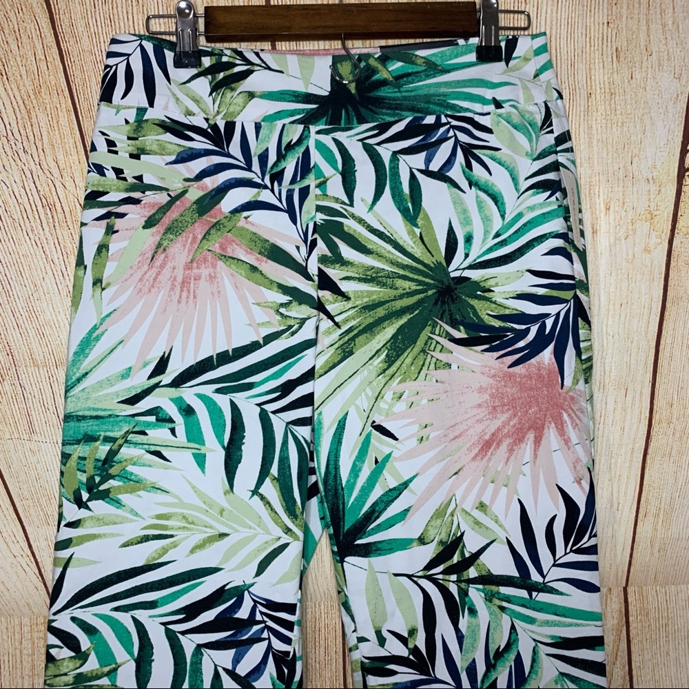NWT Roz & Ali tropical Classic Fit Ankle Crop Pant - Picture 3 of 11